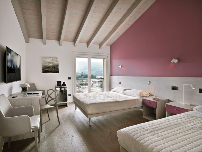 Bedroom 4, Residence caffè maya, Como