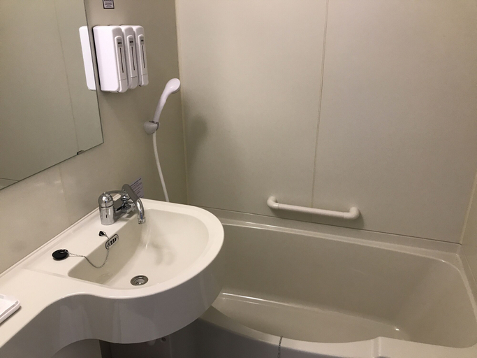 Bathroom 4, Toyoko Inn Ulaanbaatar, Ulan Bator