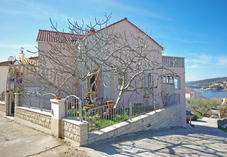 Exterior & Views, Apartments Villa Rose, Selca