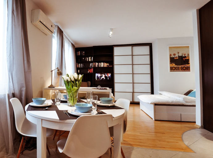 Others 5, Apartament balkon-Aleje Jerozolimskie 29, Warsaw