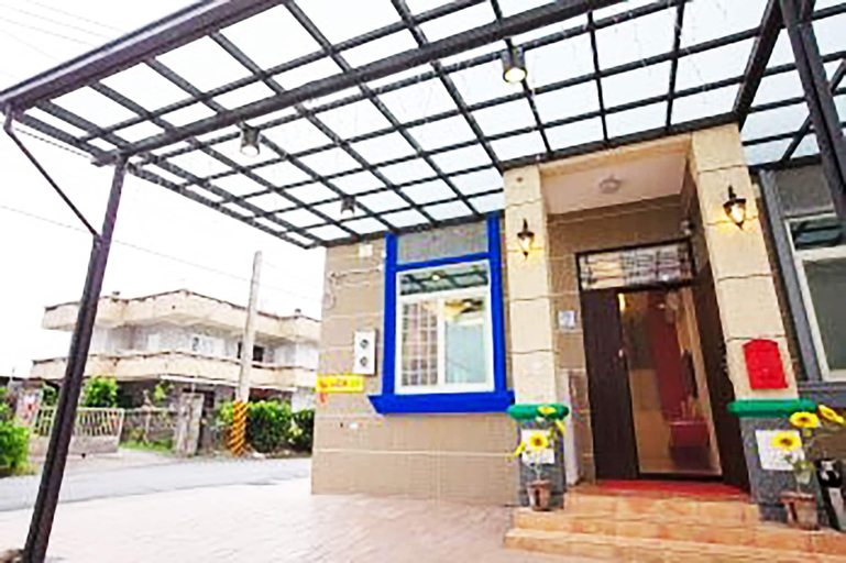 Exterior & Views 2, Little Apple B&B, Yilan