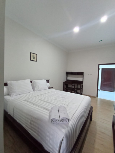 Bedroom 8
