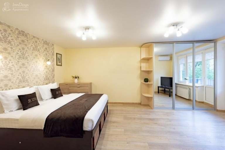 Bedroom 2, Inndays on Butlerova, Western