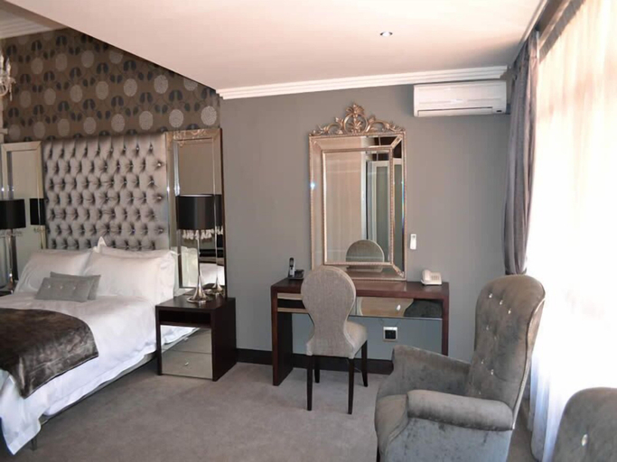Bedroom 3, President Hotel & Conference Venue, Mangaung