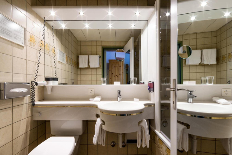 Bathroom 3, Hotel Astoria Superior, Plessur