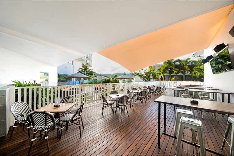 Food & Drinks 5, Airlie Beach Hotel, Whitsunday
