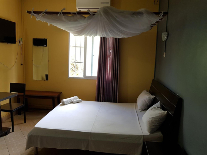 Bedroom 3, Salama Hotel, Boeny