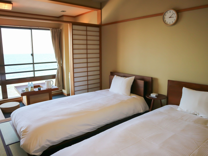 Bedroom 4, Hotel & Resort Izunone, Higashiizu