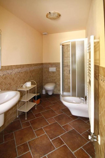 Bathroom 5, La via del sale, La Spezia