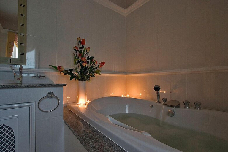 Bathroom 3, Eden Resort, Phuket Island