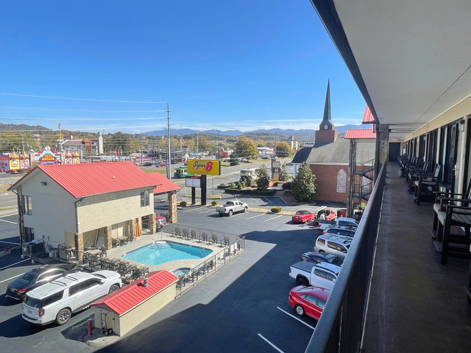 Others 5, Super 8 By Wyndham Pigeon Forge Downtown, Sevier