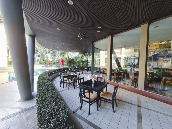 Food & Drinks, Grand Garden Hotel & Residence, Ban Chang