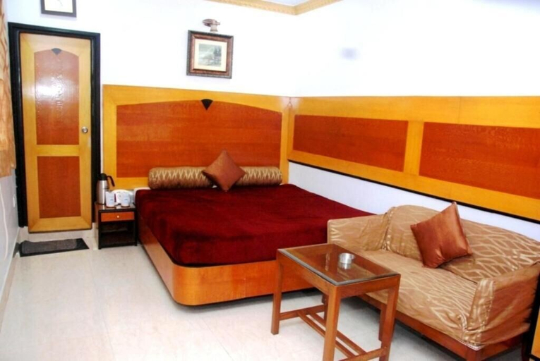 Bedroom 4, Hotel White House, Kolkata