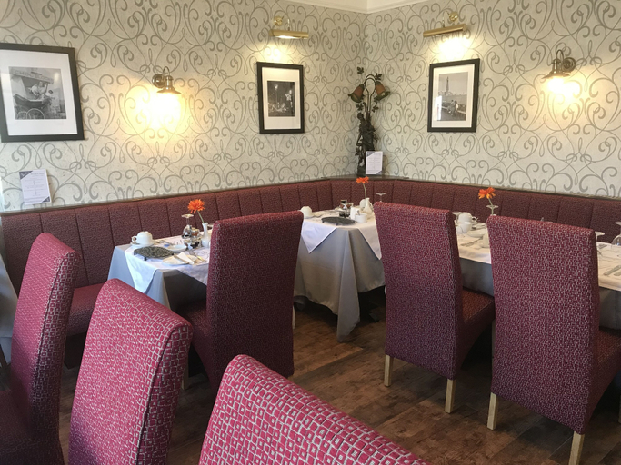 Food & Drinks 4, Raffles Hotel, Blackpool