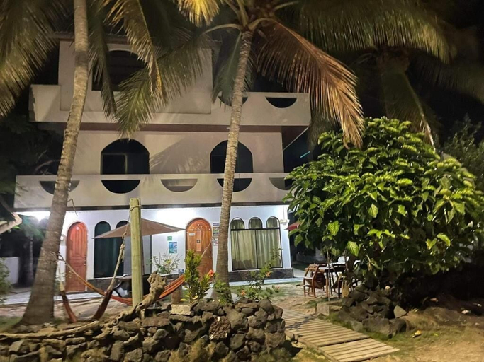 Exterior & Views 2, Hostal Muro de las Lagrimas, Isabela