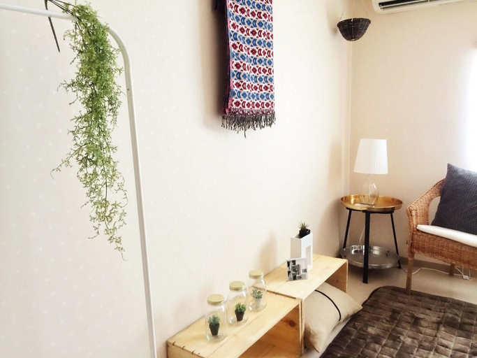 Others 4, nid Shimanouchi House, Osaka