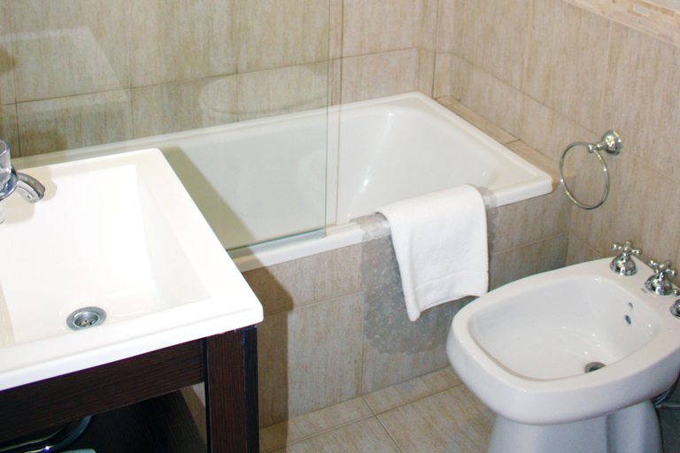 Bathroom 3, Arenales Suites, Distrito Federal