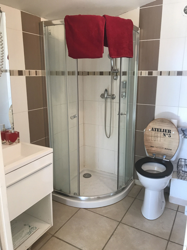 Bathroom 4, Domaine de la Tuilière, Var