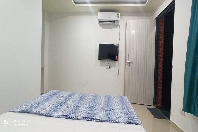 Bedroom 3, Starlight Resort, Raigarh