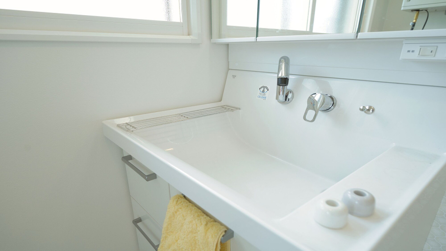 Bathroom 4, MAPLE FARM, Biei