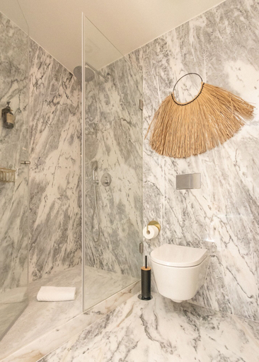 Bathroom 4, Village Aparthotel by BOA, Porto