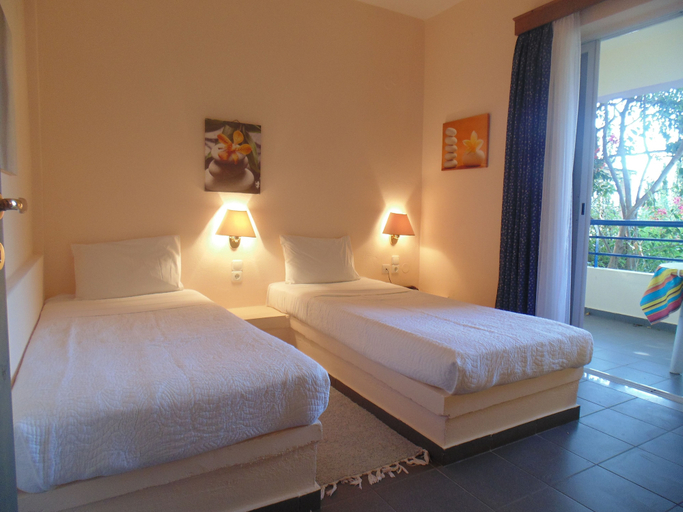 Bedroom 4, Heliotopos Apartments, Peloponnese