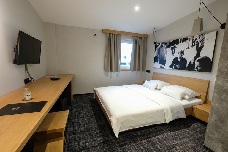Bedroom 3, Hotel Kunst, Krško