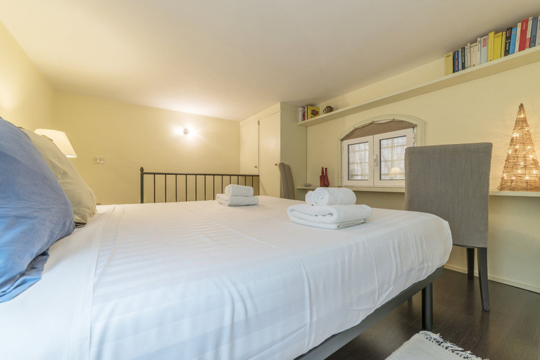 Bedroom 2, Monti Studio Apartment, Rome