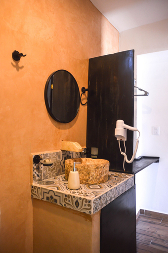 Bathroom 5, Hotel Colonial Zaci by GuruHotel, Valladolid