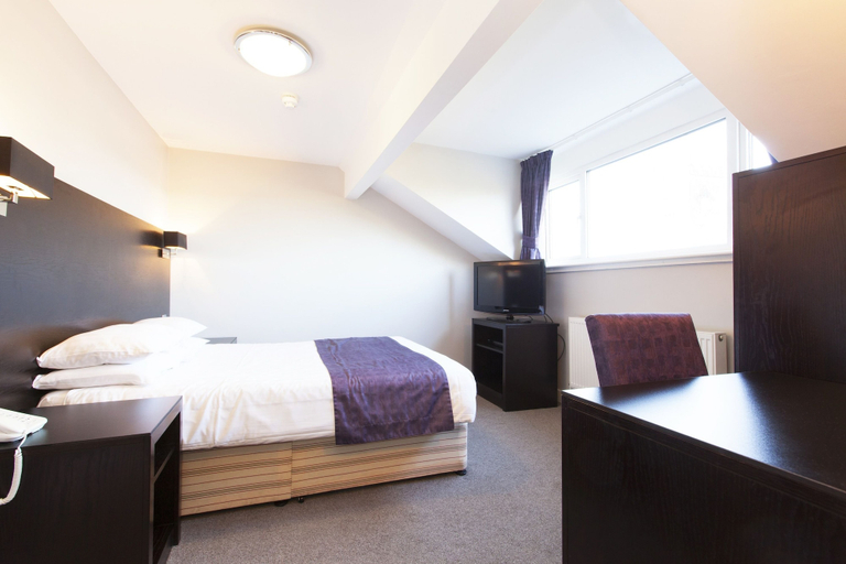 Bedroom 3, The Abbey Lodge Hotel, Bradford