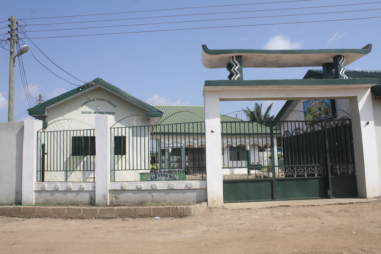 Exterior & Views 2, Godville Guest House, Tema