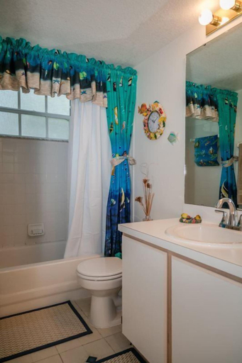 Bathroom 3, Royal_palm_bay_99, Osceola