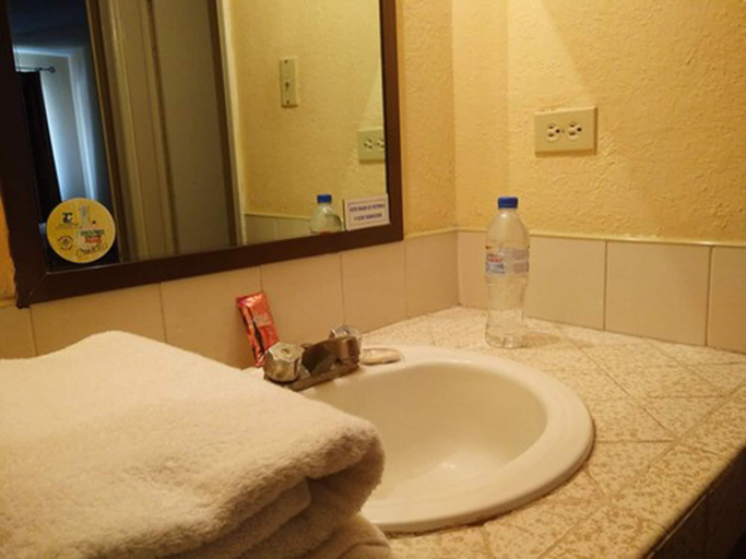 Bathroom 3, Hotel Chula Vista, Juárez