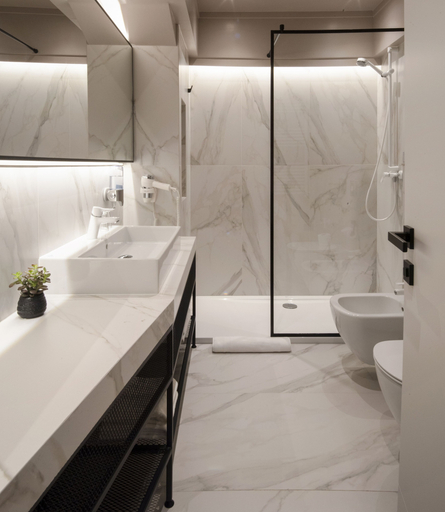 Bathroom 4, Atlas Aparthotel, Piatra-neamt