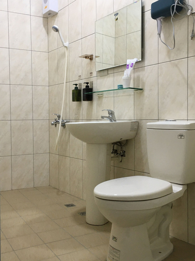 Bathroom 3, Reui Heng Guesthouse, Chiayi County