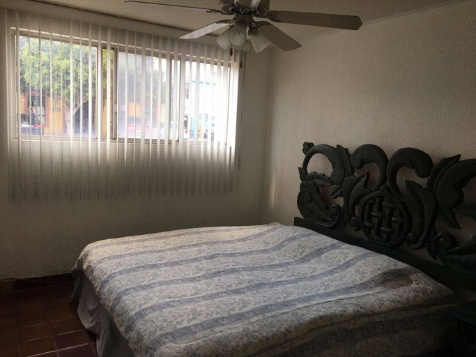 Bedroom 2, Departamento 2 Recamaras Centrico, Querétaro