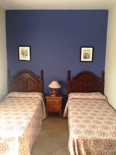 Bedroom 2, Los Garrovillos, Cádiz