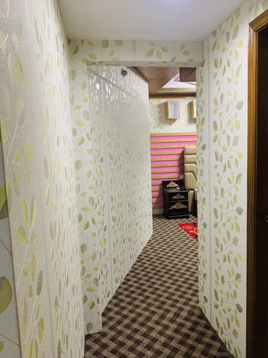 Others 5, Heaven Inn, Dhaka