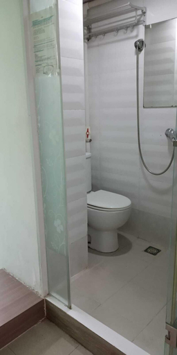 Bathroom 4, Starfish Hostel, Kowloon