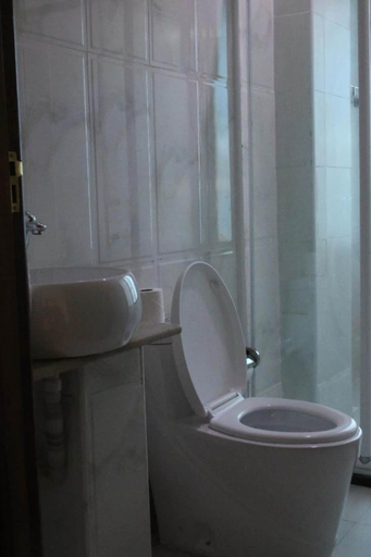 Bathroom 4, GS Grand Hotel, Juja