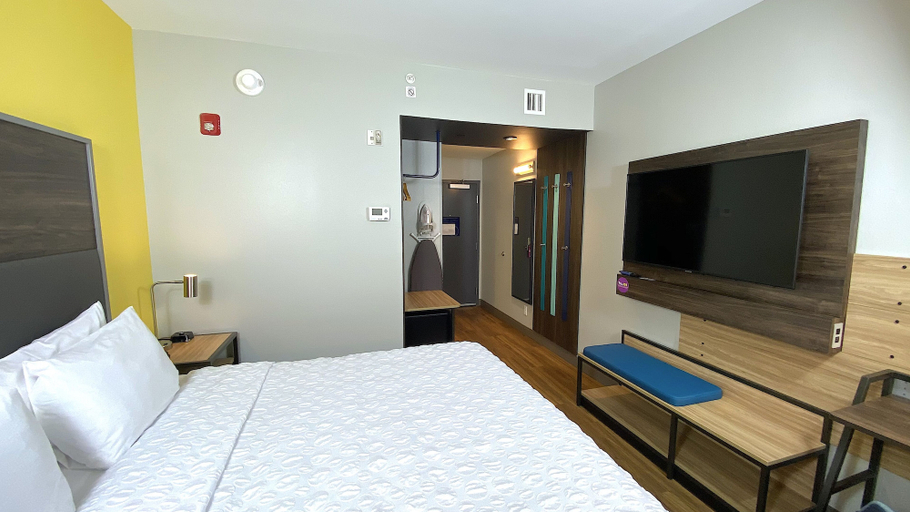 Bedroom 3, Tru by Hilton Manassas, Manassas