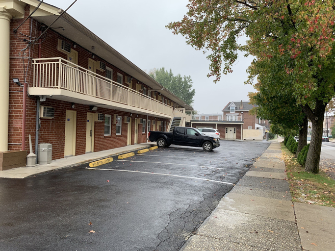 Exterior & Views 16