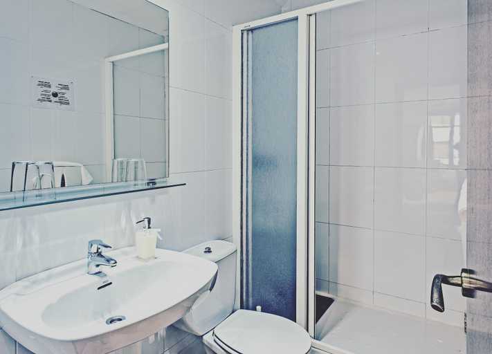 Bathroom, Pension Beizama, Guipúzcoa