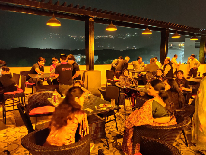 Food & Drinks 5, Spree Hotel Kriday Rajpur Road Dehradun, Dehradun