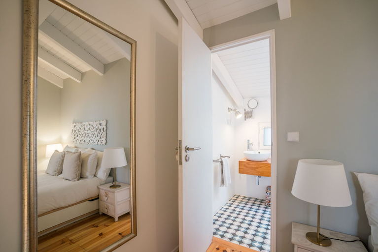 Bedroom 2, Rose Duplex Apartment 5D, Lisbon