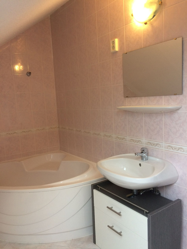 Bathroom 4, Mary Apartments, Siófok