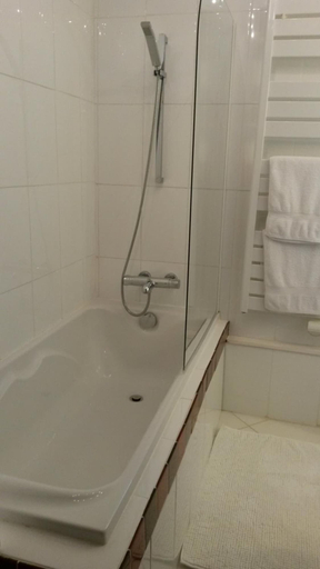 Bathroom 5, La Maison Epellius, Rhône