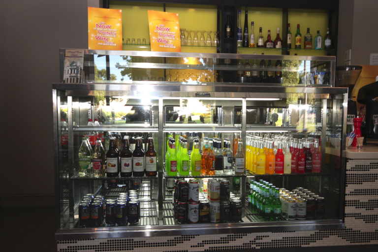 Food & Drinks 5, Mitchell River Tavern, E. Gippsland - Bairnsdale