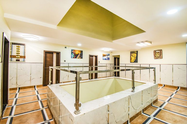 Public Area 2, Fabhotel Prince Park, Vellore