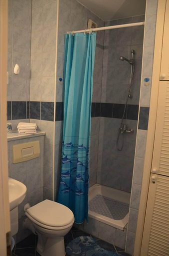 Bathroom 3, Vana Apartments Split, Split